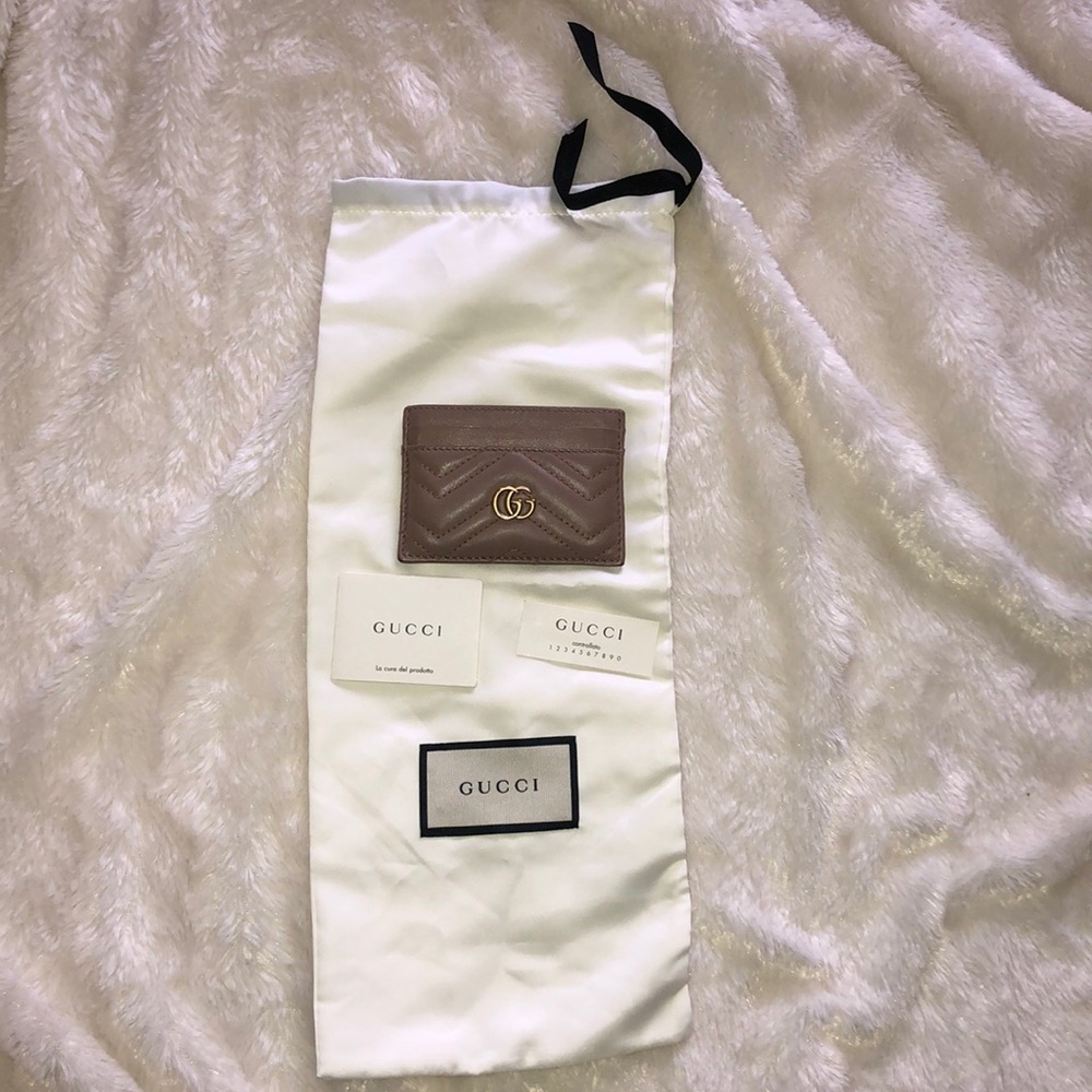 Authentic Gucci GG Marmont cardholder